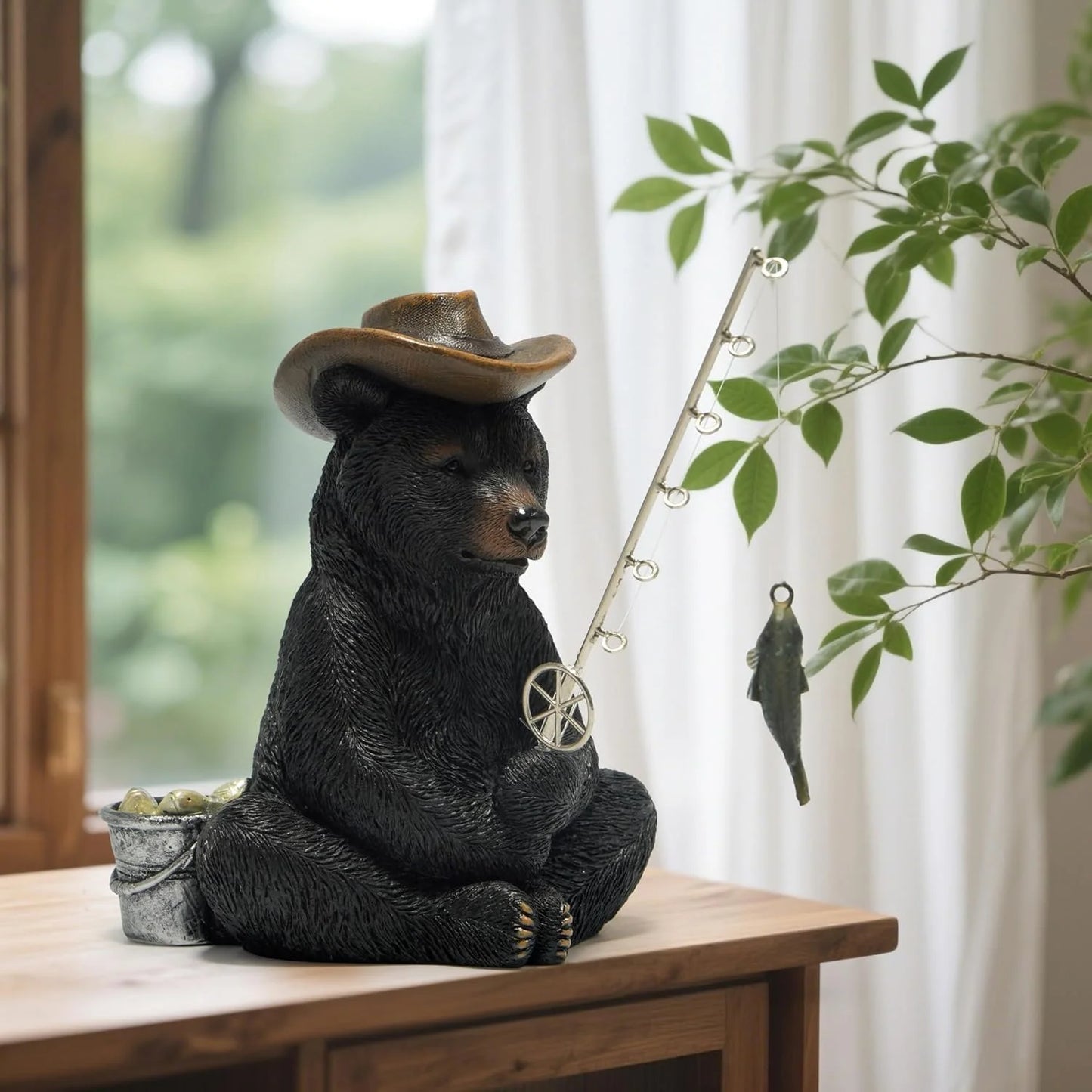 Hodao Resin Fishing Bear Figurine Figure Model, Rustic Black Bear Decor with Cowboy Hat, Fishing Rod, Hanging Fish and Bait Bucket, Outdoorsman Tabletop Statue for Cabin Lodge, Lake House, Shelf, Mantel, Office, Angler Fisher
